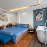 Holly\'S Elegance Retreat With Bathtub In Old Quarter